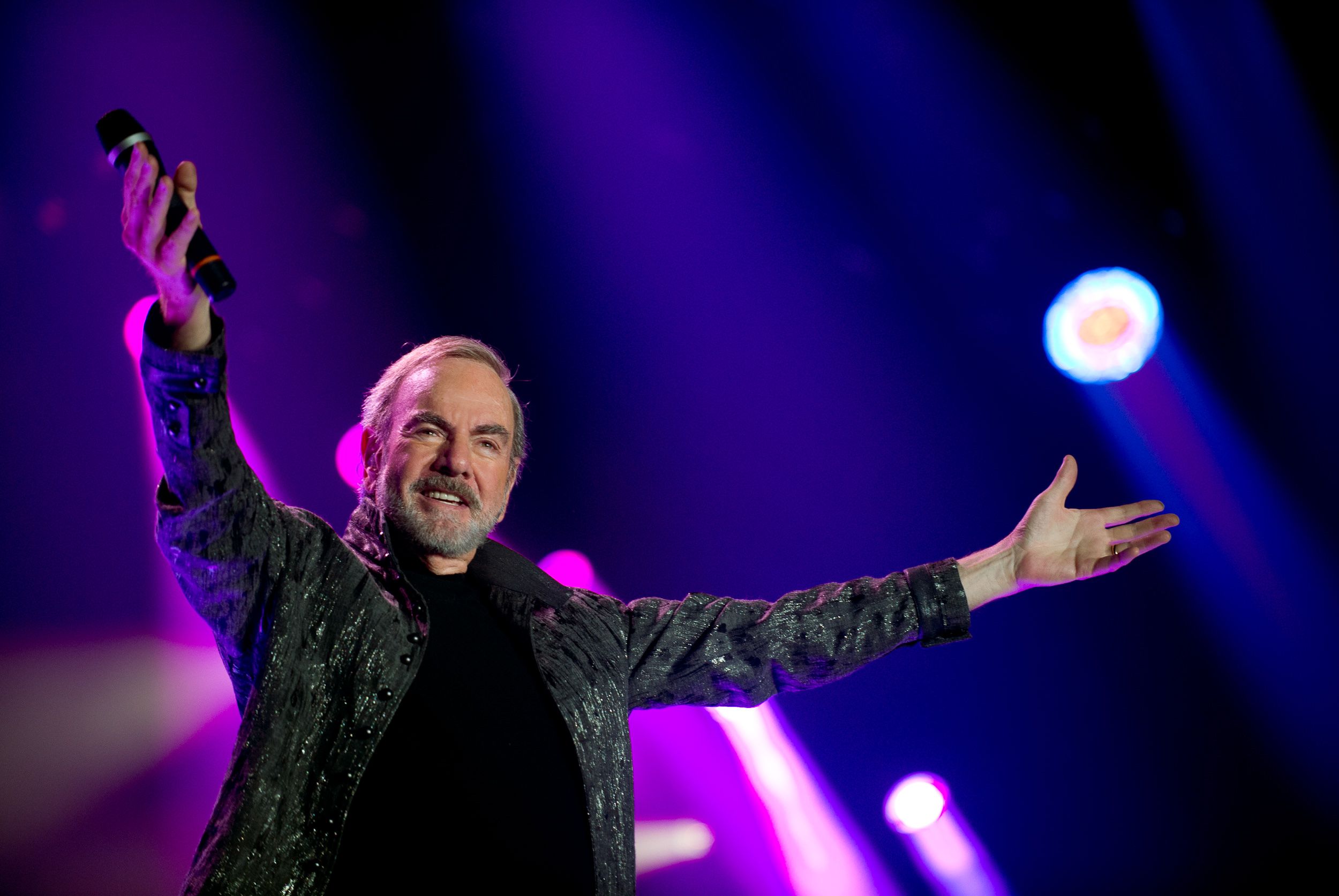 Live Nation Announces Neil Diamond 50 Year Anniversary World Tour
